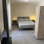 La Maison D'antonin 2 شقة