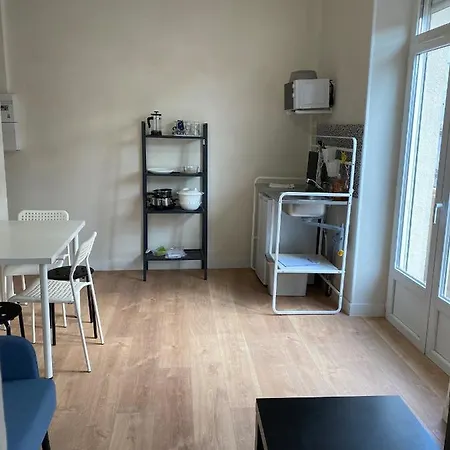 아파트 La Maison D'antonin 2 *