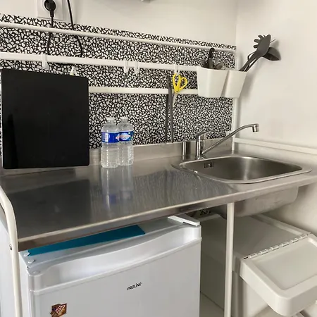 La Maison D'antonin 2 아파트 *