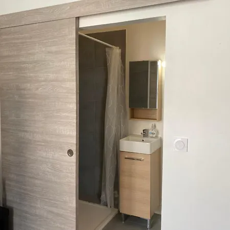 La Maison D'antonin 2 Nimes