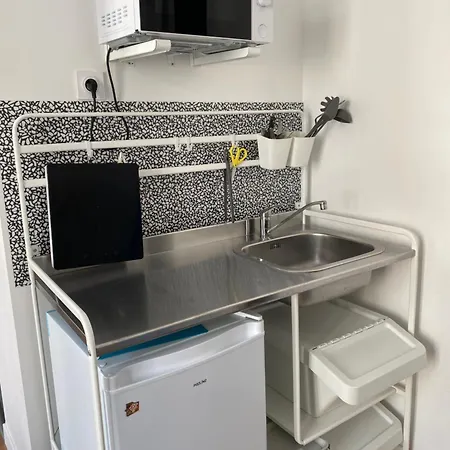 아파트 La Maison D'antonin 2