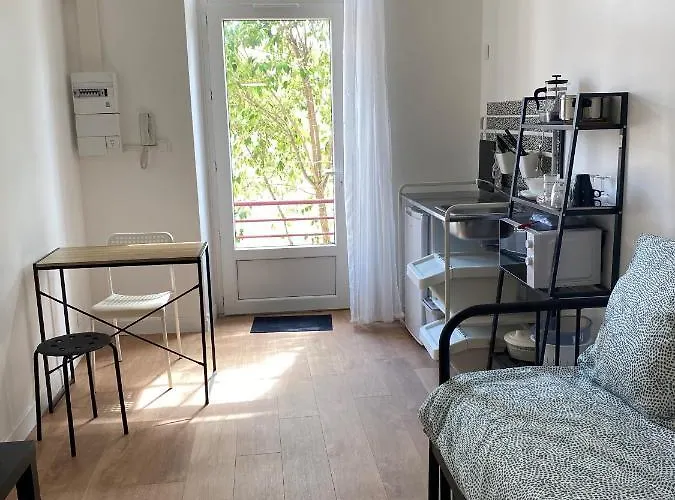 شقة La Maison D'antonin 2 *