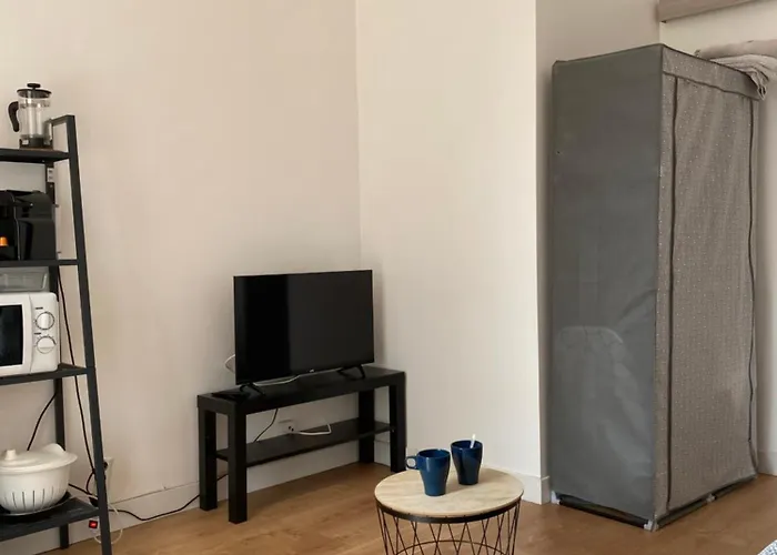 شقة La Maison D'antonin 2 *