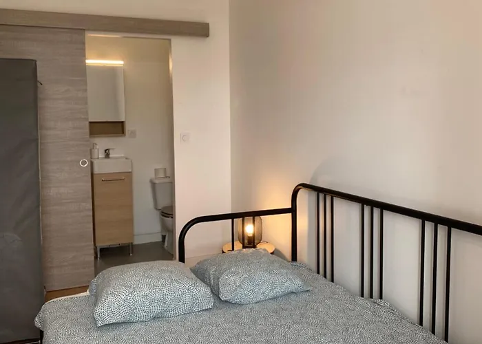 La Maison D'antonin 2 * نيم