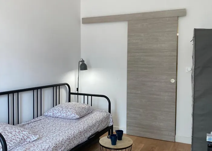 La Maison D'antonin 2 شقة نيم