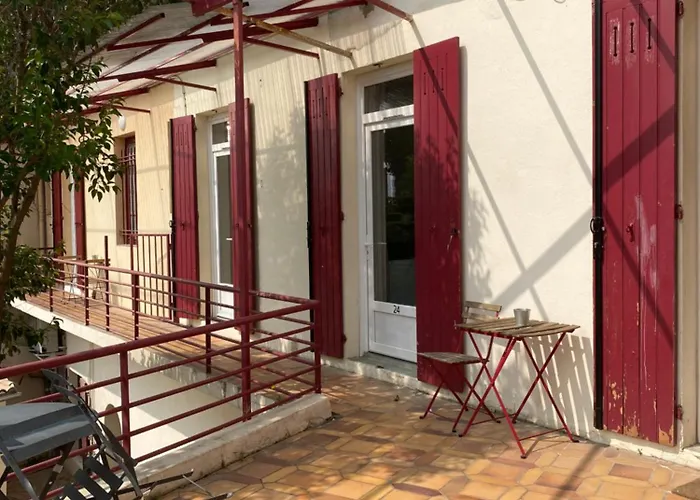 شقة La Maison D'antonin 2 *