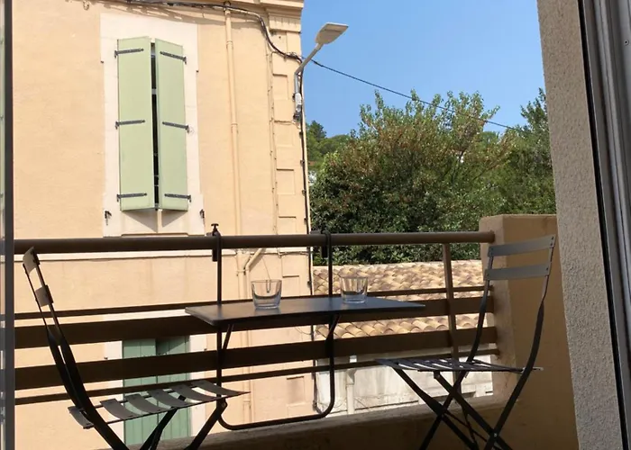 La Maison D'antonin 2 شقة نيم