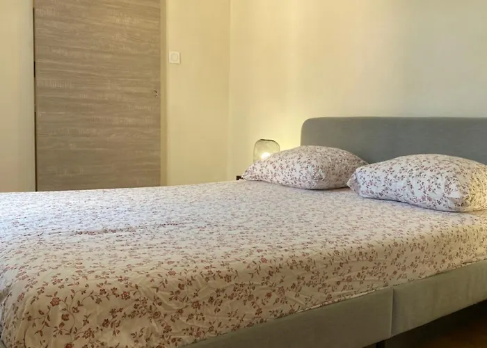 La Maison D'antonin 2 * نيم