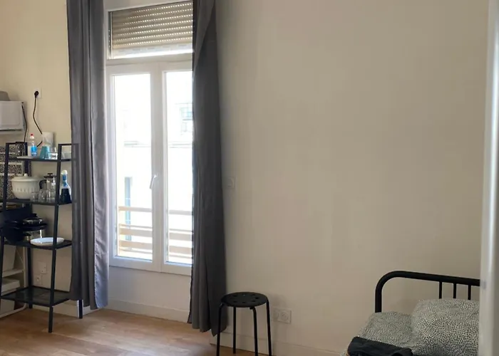 La Maison D'antonin 2 * ニーム